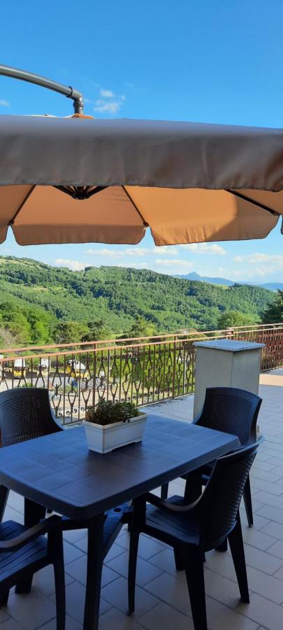 Terrazza Sul Cielo Lägenhet Bella Exteriör bild